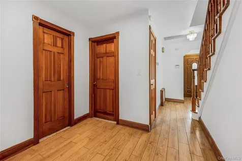 107 Hayward Street Yonkers NY 10704