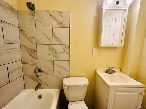 32 Hooker Avenue Poughkeepsie NY 12601