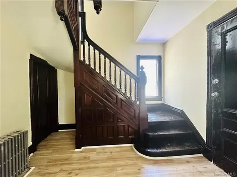 32 Hooker Avenue Poughkeepsie NY 12601