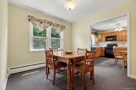 22 Manor Way Brewster NY 10509