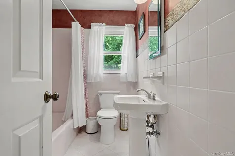 22 Manor Way Brewster NY 10509