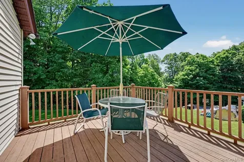 22 Manor Way Brewster NY 10509