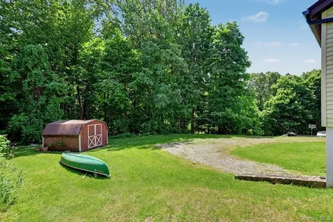22 Manor Way Brewster NY 10509