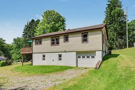 22 Manor Way Brewster NY 10509