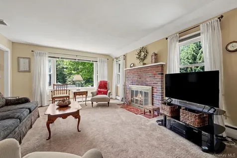 22 Manor Way Brewster NY 10509