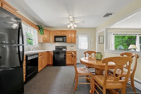 22 Manor Way Brewster NY 10509