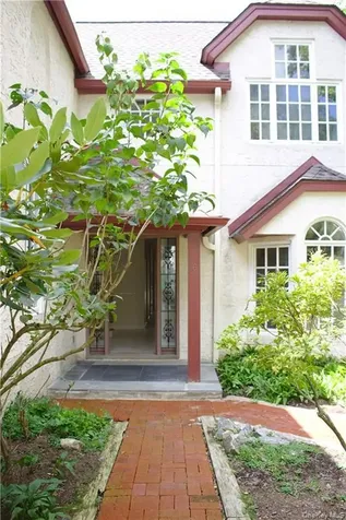 16 Springhurst Park Dobbs Ferry NY 10522
