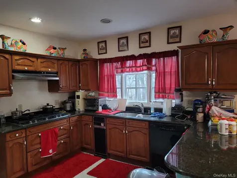 16 Springhurst Park Dobbs Ferry NY 10522