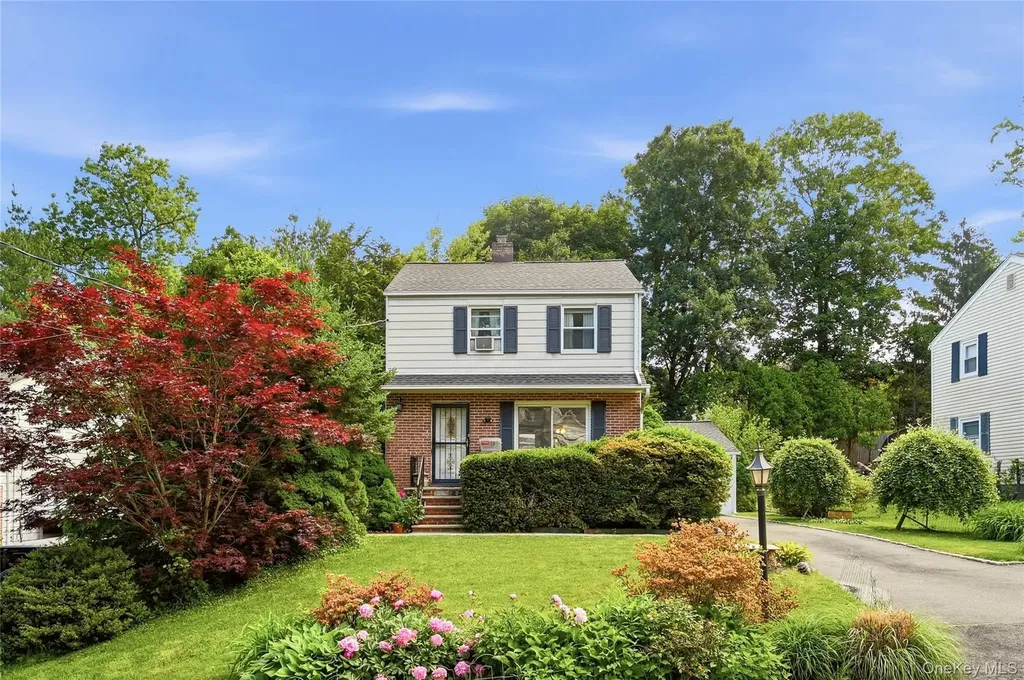 30 Greenvale Circle White Plains NY 10607