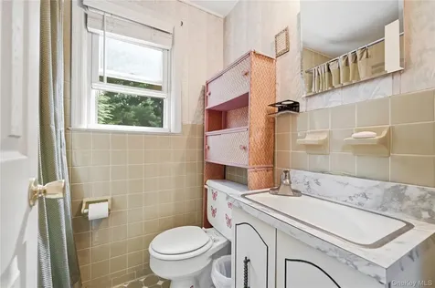 30 Greenvale Circle White Plains NY 10607