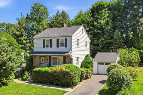 30 Greenvale Circle White Plains NY 10607
