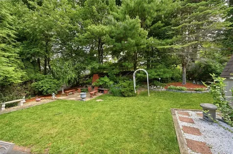 30 Greenvale Circle White Plains NY 10607
