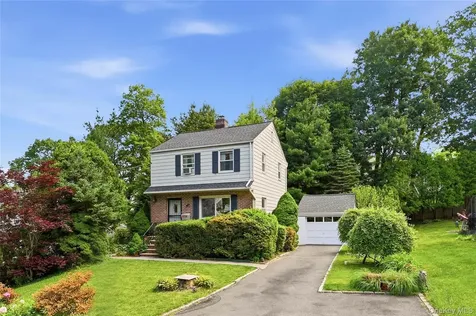 30 Greenvale Circle White Plains NY 10607