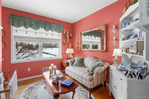 40 Burts Path Hopewell Junction NY 12533