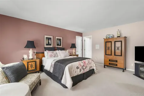 40 Burts Path Hopewell Junction NY 12533