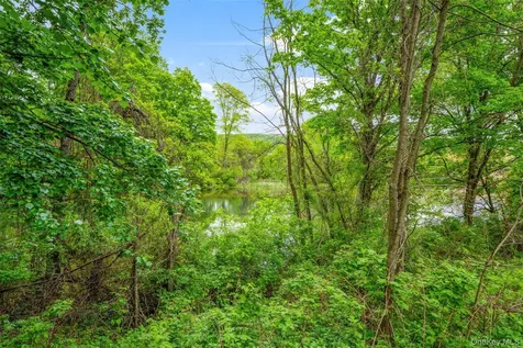 40 Burts Path Hopewell Junction NY 12533
