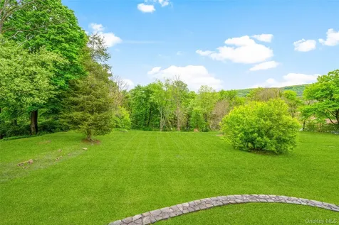 40 Burts Path Hopewell Junction NY 12533