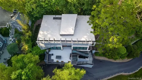 112 Scudders Lane Glenwood Landing NY 11547