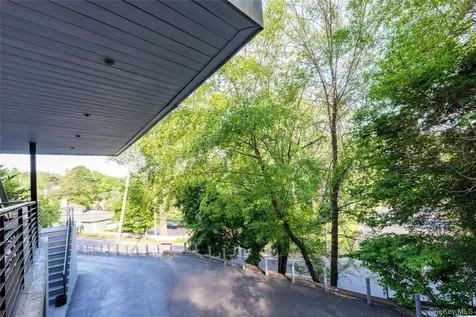112 Scudders Lane Glenwood Landing NY 11547