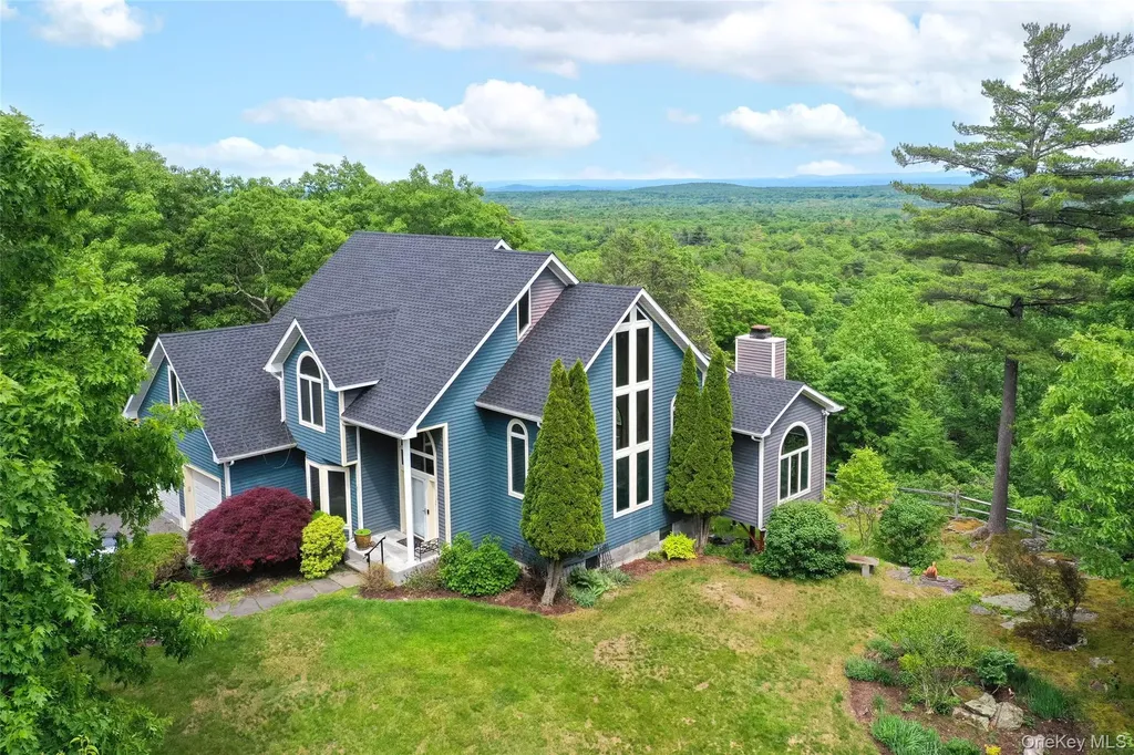 828 West Saugerties Woodstock Road Saugerties NY 12477