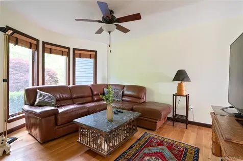 828 West Saugerties Woodstock Road Saugerties NY 12477