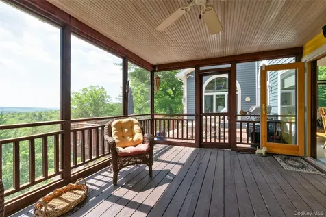 828 West Saugerties Woodstock Road Saugerties NY 12477