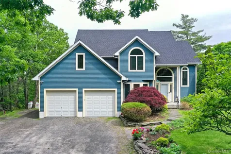 828 West Saugerties Woodstock Road Saugerties NY 12477