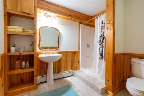 828 West Saugerties Woodstock Road Saugerties NY 12477