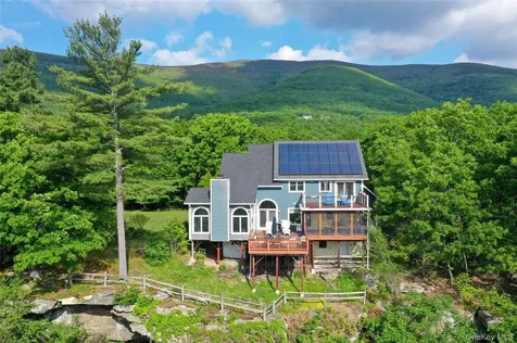 828 West Saugerties Woodstock Road Saugerties NY 12477