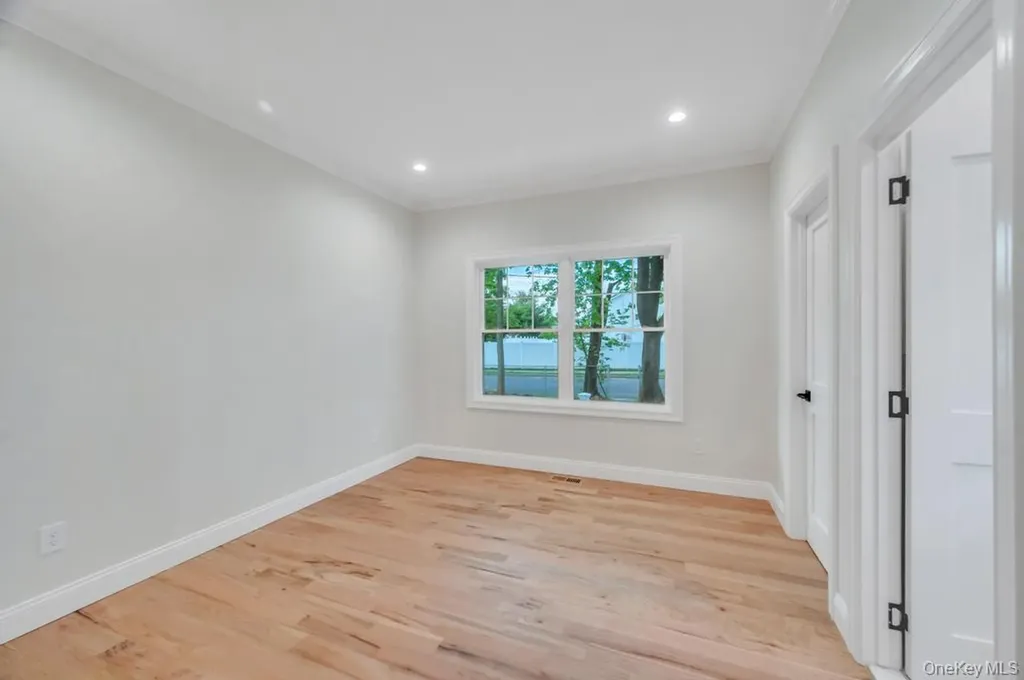 124 North Drive Massapequa NY 11758