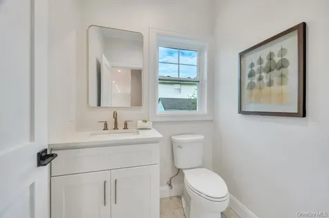 124 North Drive Massapequa NY 11758