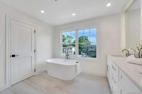 124 North Drive Massapequa NY 11758