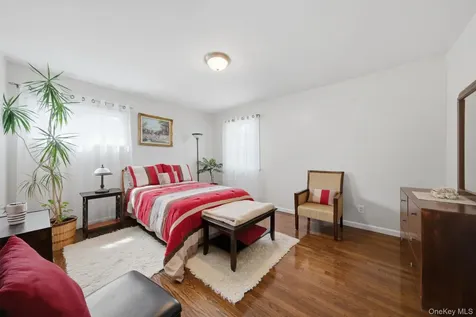 103 East Drive Massapequa NY 11758