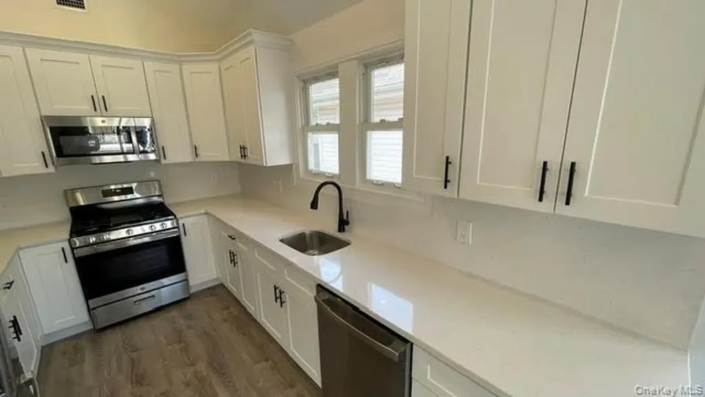 77 Connecticut Avenue Long Beach NY 11561