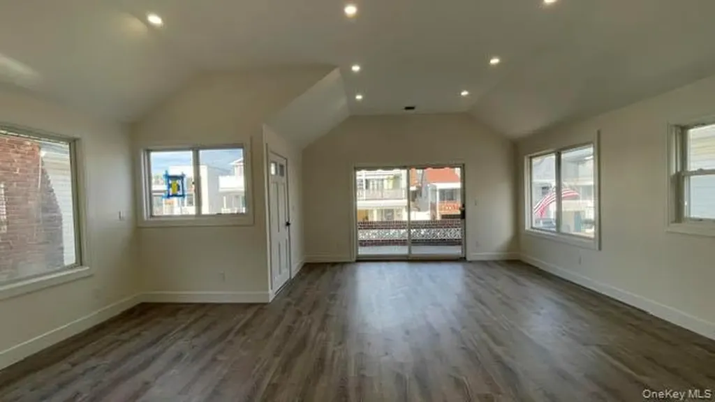 77 Connecticut Avenue Long Beach NY 11561