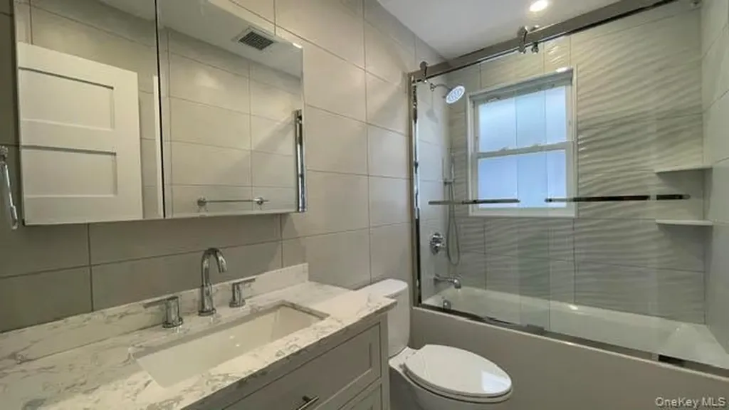 77 Connecticut Avenue Long Beach NY 11561