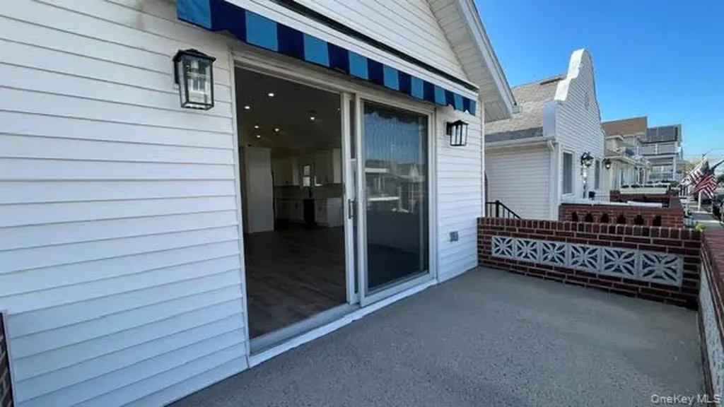 77 Connecticut Avenue Long Beach NY 11561