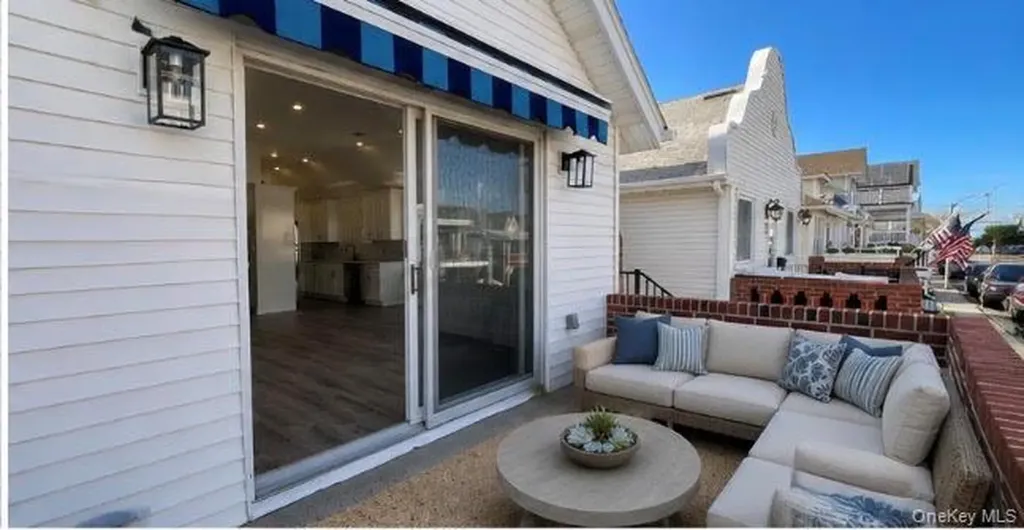 77 Connecticut Avenue Long Beach NY 11561