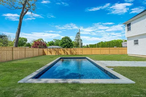 100 Bieselin Road Bellport Village NY 11713