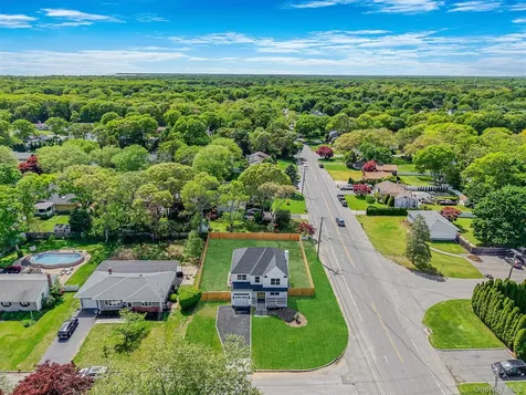 100 Bieselin Road Bellport Village NY 11713