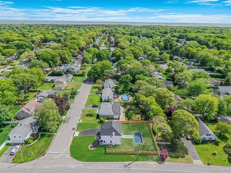 100 Bieselin Road Bellport Village NY 11713