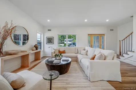 100 Bieselin Road Bellport Village NY 11713