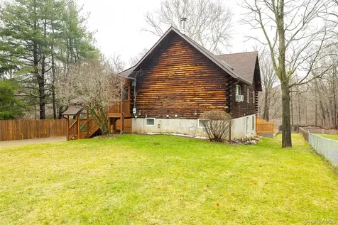 21 Old Town Road Beacon NY 12508