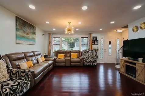 11 Chichester Road Huntington Station NY 11746