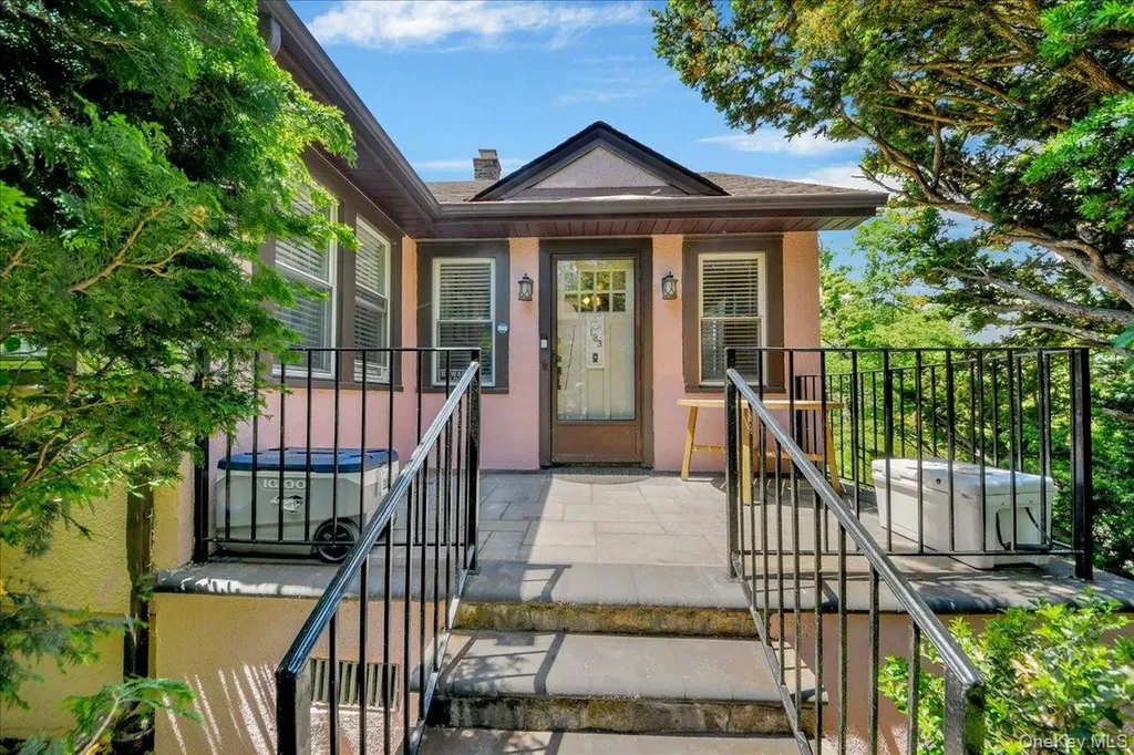 183 Elwood Avenue Hawthorne NY 10532
