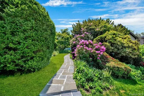 183 Elwood Avenue Hawthorne NY 10532