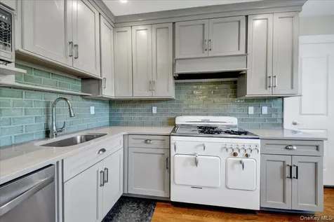 183 Elwood Avenue Hawthorne NY 10532