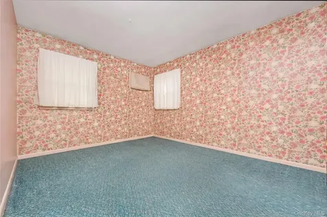168-24 14th Avenue Beechhurst NY 11357