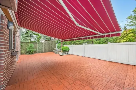 168-24 14th Avenue Beechhurst NY 11357