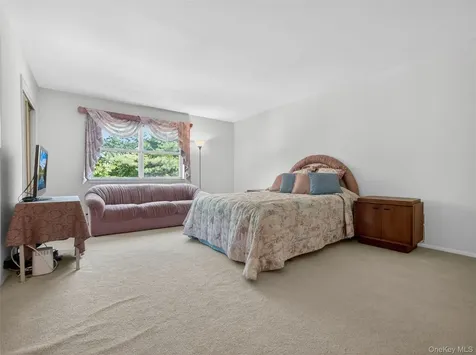 187 Doxbury Lane Suffern NY 10901